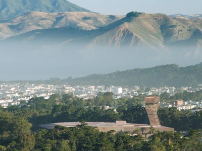 de Young Museum in fog